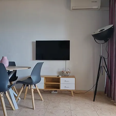 Estudio Con Vistas En Primera Linea De Playa * Benalmádena